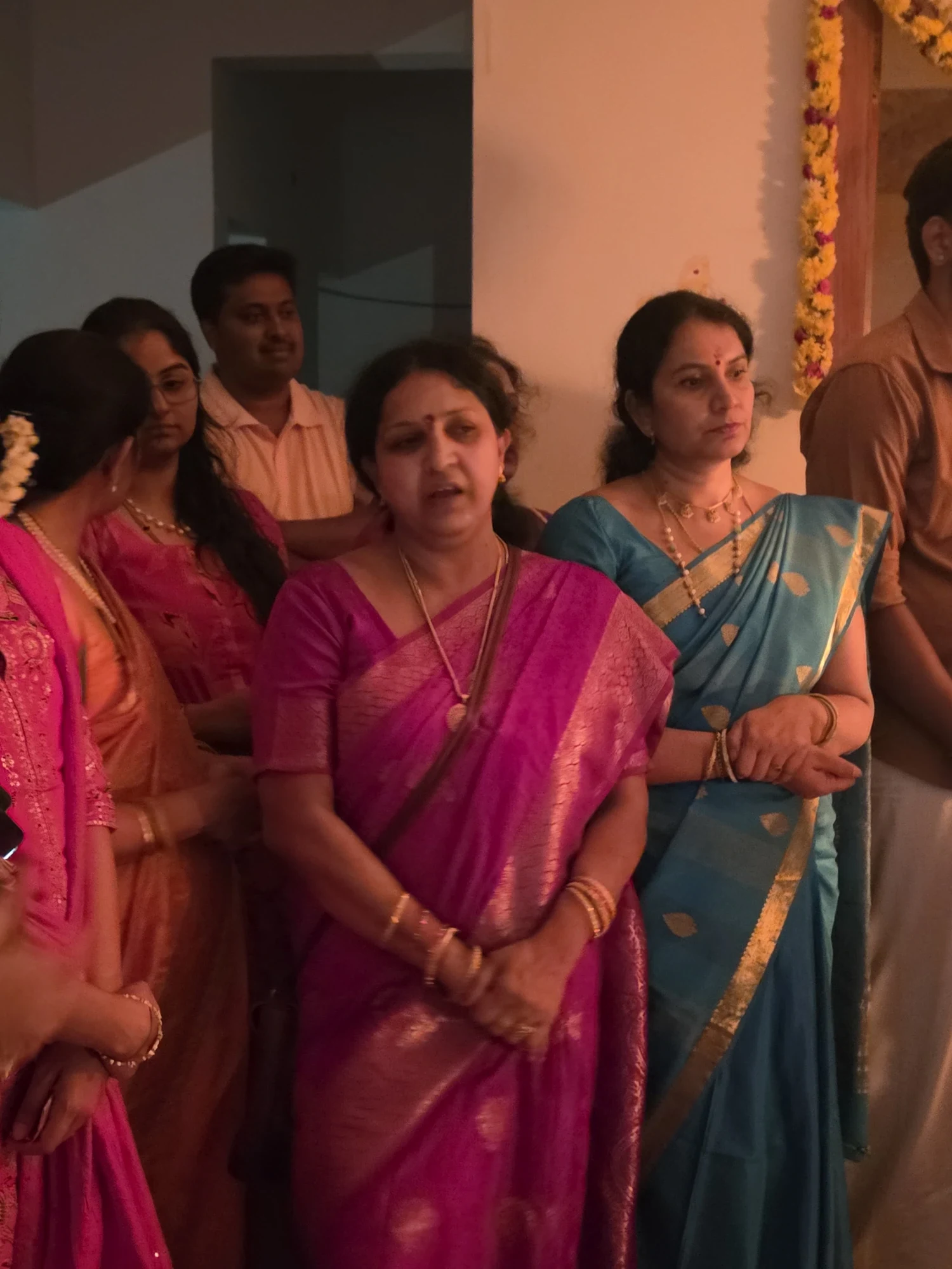 Sumangalis seated together during a group parayana in Bengaluru